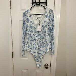 Showpo White and Blue Floral Bodysuit